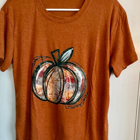 Pumpkin Tee.  New Without Tags.  Size M - Picture 1 of 3